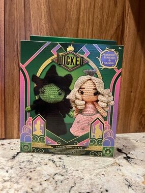 Wicked Crochet Doll Kit - Elphaba (Green) & Glinda (Pink)